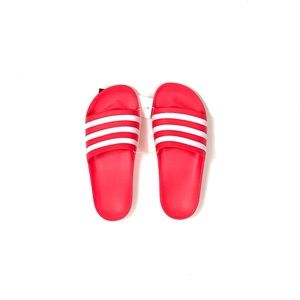 🌺 Women’s ADIDAS Sandals